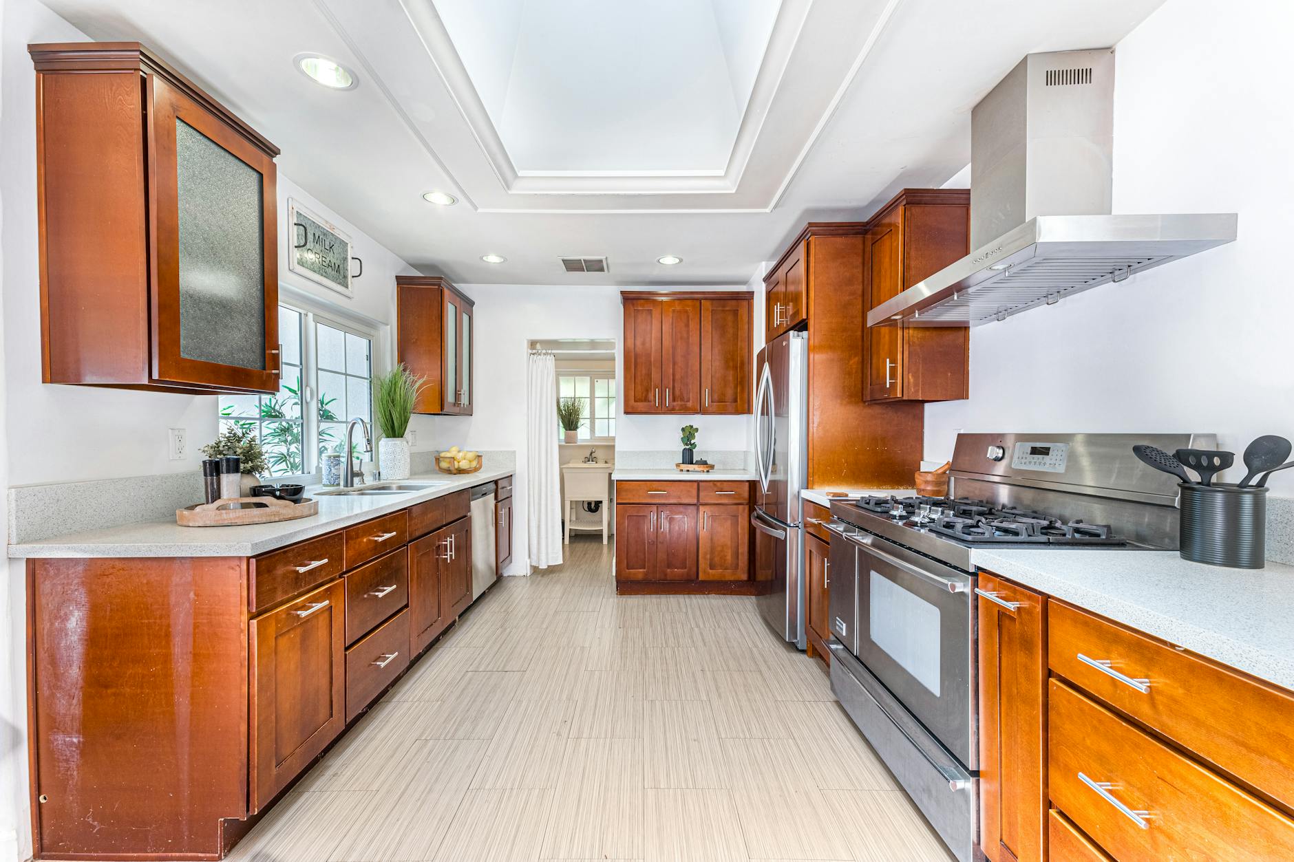 Modern Kitchen Makeover: Willingboro's Guide to Seamless Style — illustrative photo (Evesham)