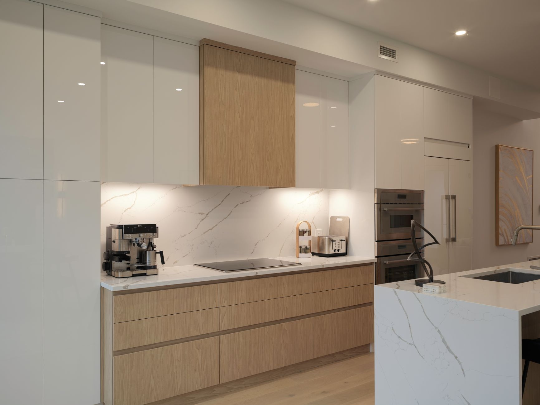 Streamlined Cabinetry: How to Get a Sleek Kitchen Look in Moorestown, New Jersey — illustrative photo (how to get a sleek kitchen look)