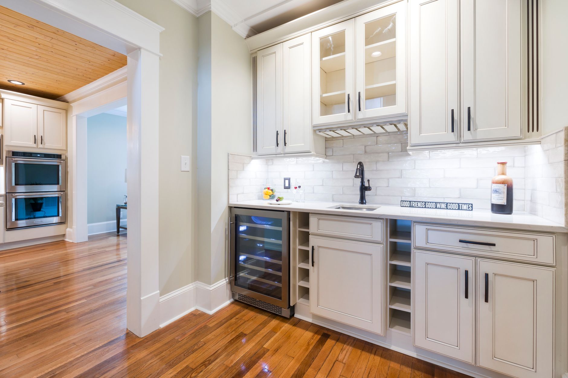 Unlock Your Dream Modern Kitchen in Maple Shade, NJ? — Design, Cabinetry & More context photo for Maple Shade, New Jersey