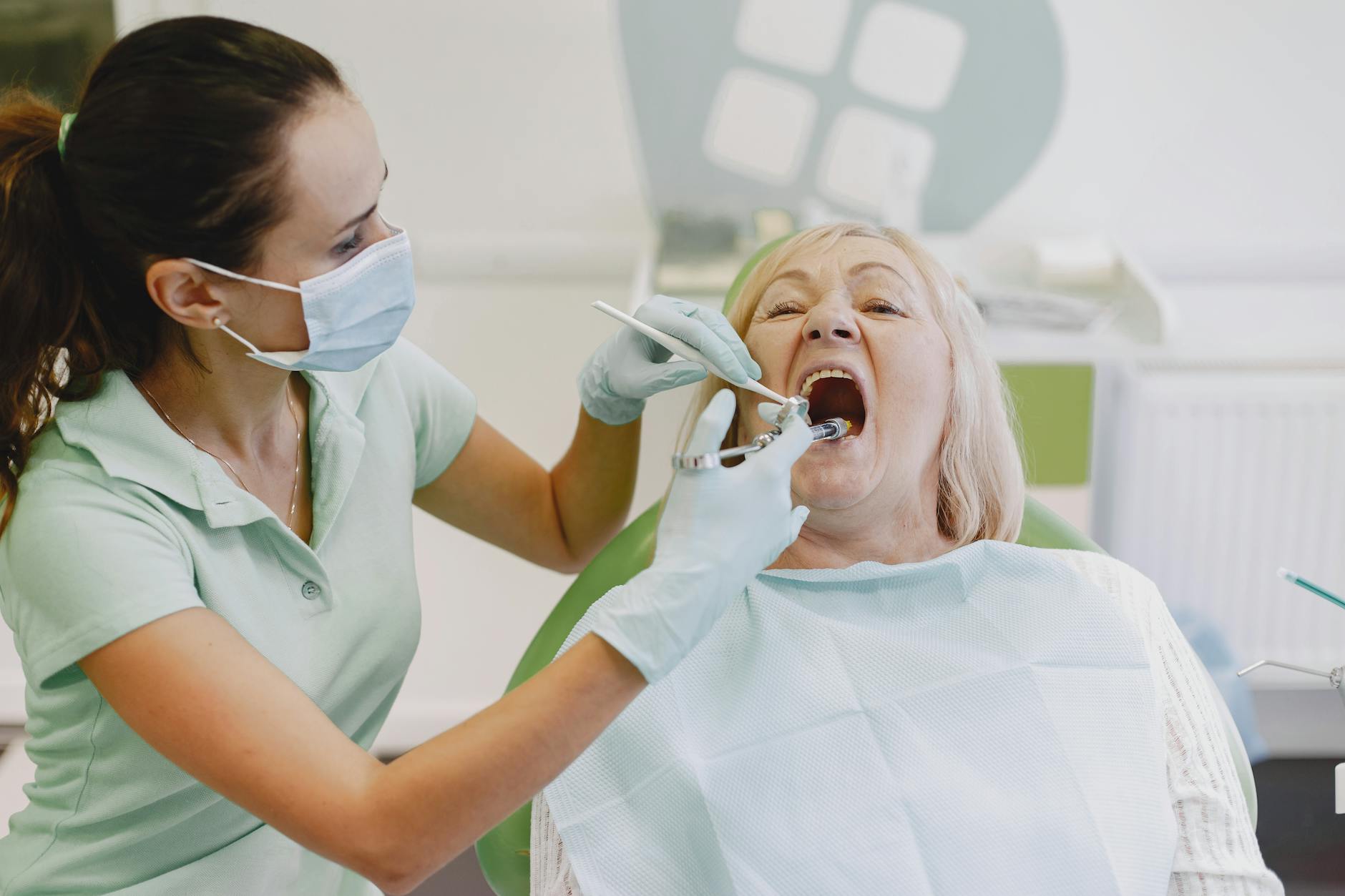 ईस्ट ग्विलिमबरी में चमकदार मुस्कान: डेनवेस्ट डेंटल कॉस्मेटिक — Dentistry context photo for ईस्ट ग्विलिमबरी, ओंटारियो