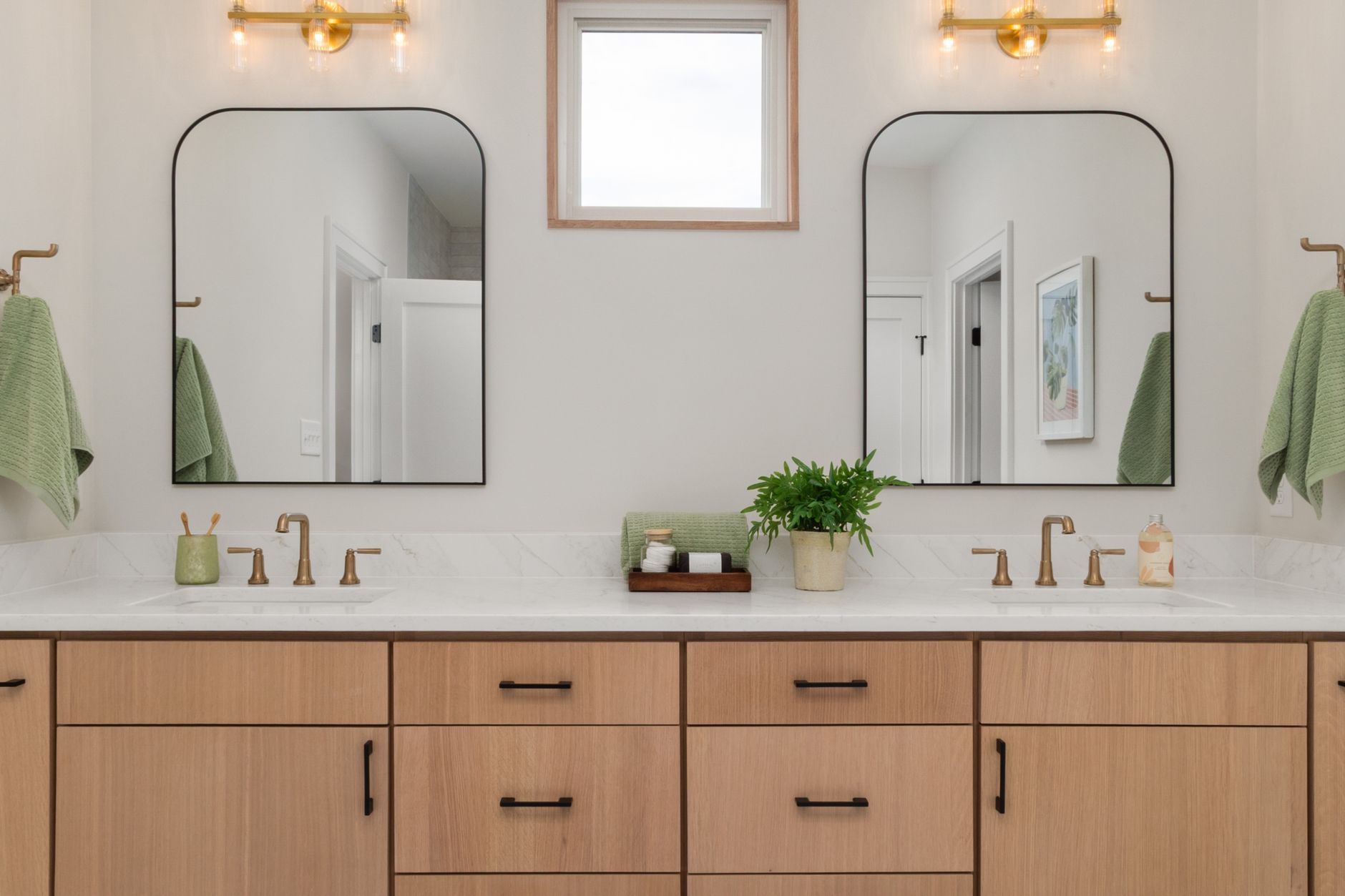 Cherry Hill Kitchen Design: Can a Mobile Studio Ease Your Stress? — Mobile cabinet design studio context photo in Cherry Hill, New Jersey Cherry Hill Kitchen Design: Can a Mobile Studio Ease Your Stress? — Mobile cabinet design studio context photo in Cherry Hill, New Jersey